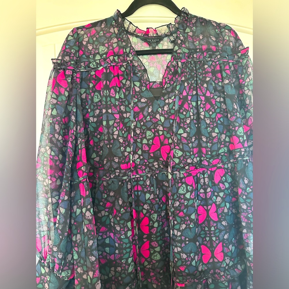 Ted Baker
Ellyah Midi Dress ,Size 1 (2-4 US) - Picture 9 of 10